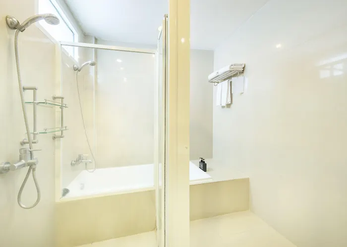 Qiu Sukhumvit - Bts On Nut Station 4* Bangkok
