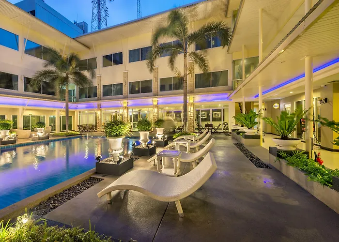 Qiu Sukhumvit - Bts On Nut Station Hotel
