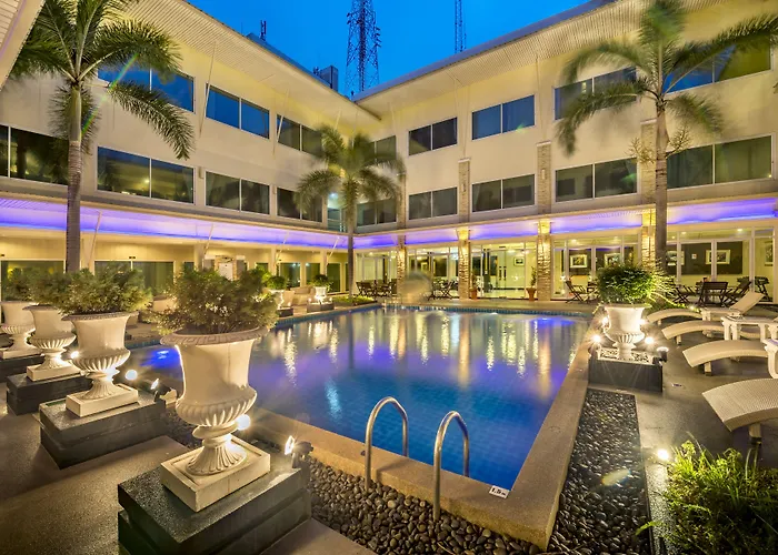 Hotel Qiu Sukhumvit - Bts On Nut Station 4*