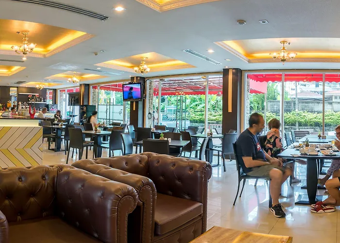 Qiu Sukhumvit - Bts On Nut Station Hotel