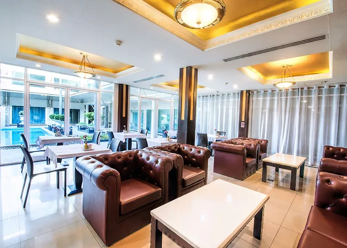 Hotel Qiu Sukhumvit - Bts On Nut Station 4*