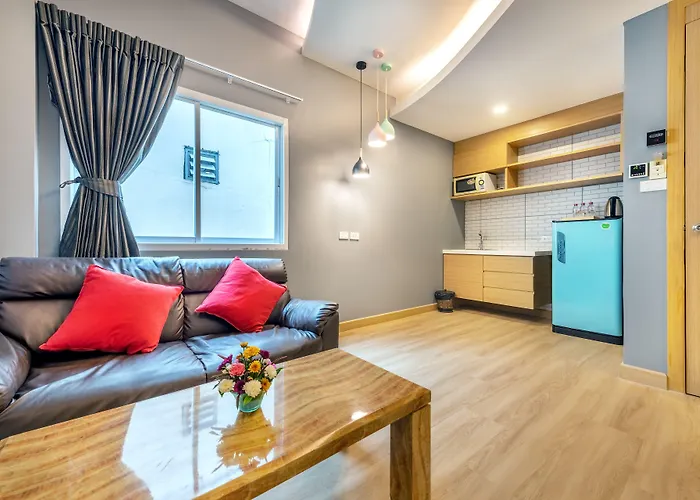 Qiu Sukhumvit - Bts On Nut Station Hotel 4*