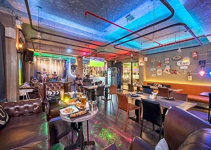 Hotel Qiu Sukhumvit - Bts On Nut Station Bangkok