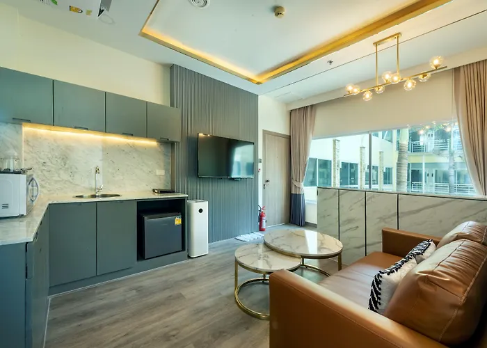 Qiu Sukhumvit - Bts On Nut Station Hotel 4*