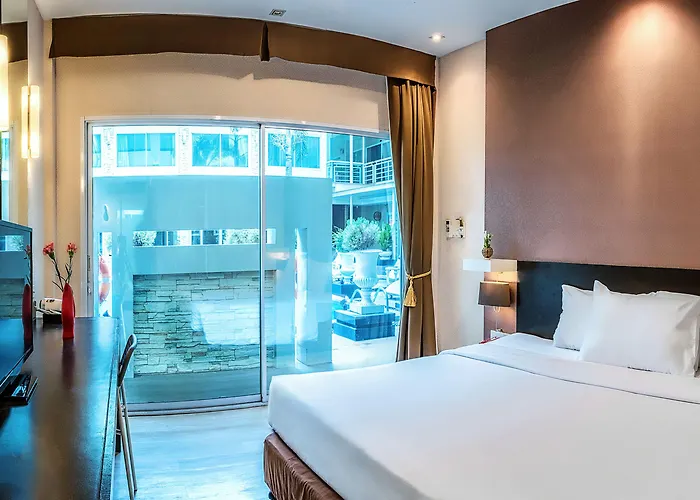 Qiu Sukhumvit - Bts On Nut Station Hotel 4*